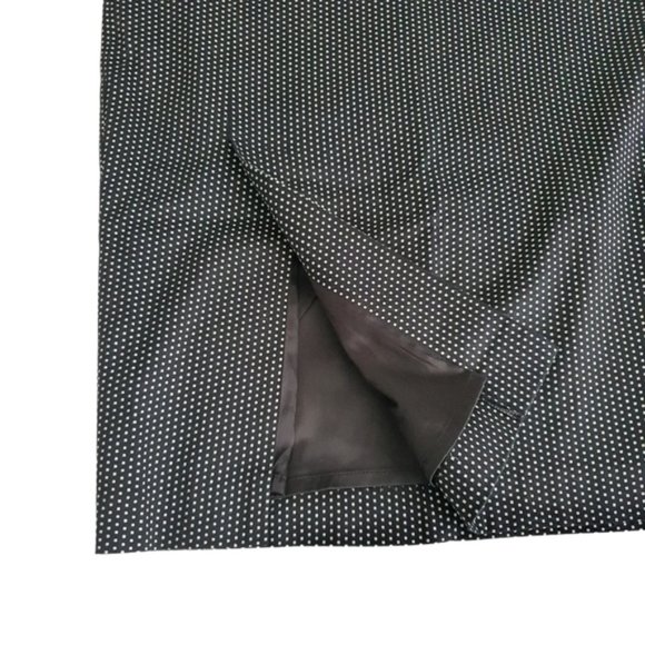 iNSPYR Signature Black and White Skirt - Picture 2 of 10